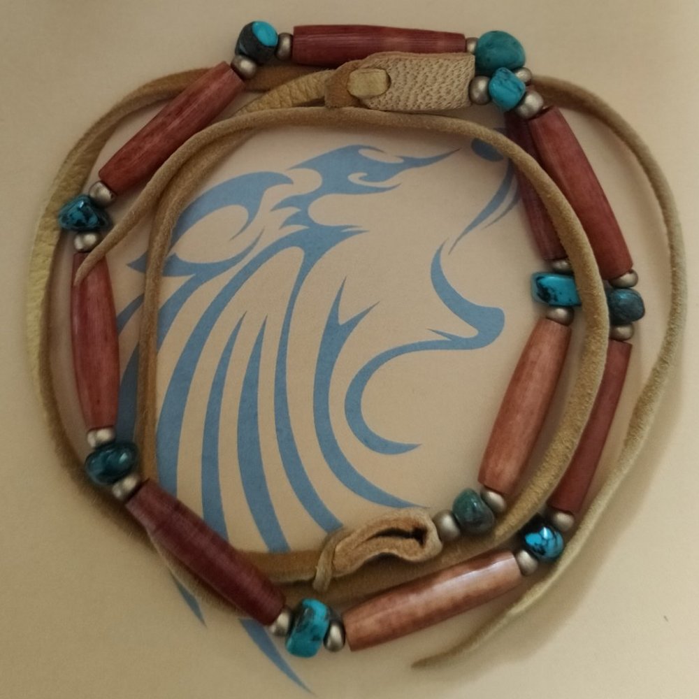 Native Turquoise & Wood Choker - Picture 4 of 12